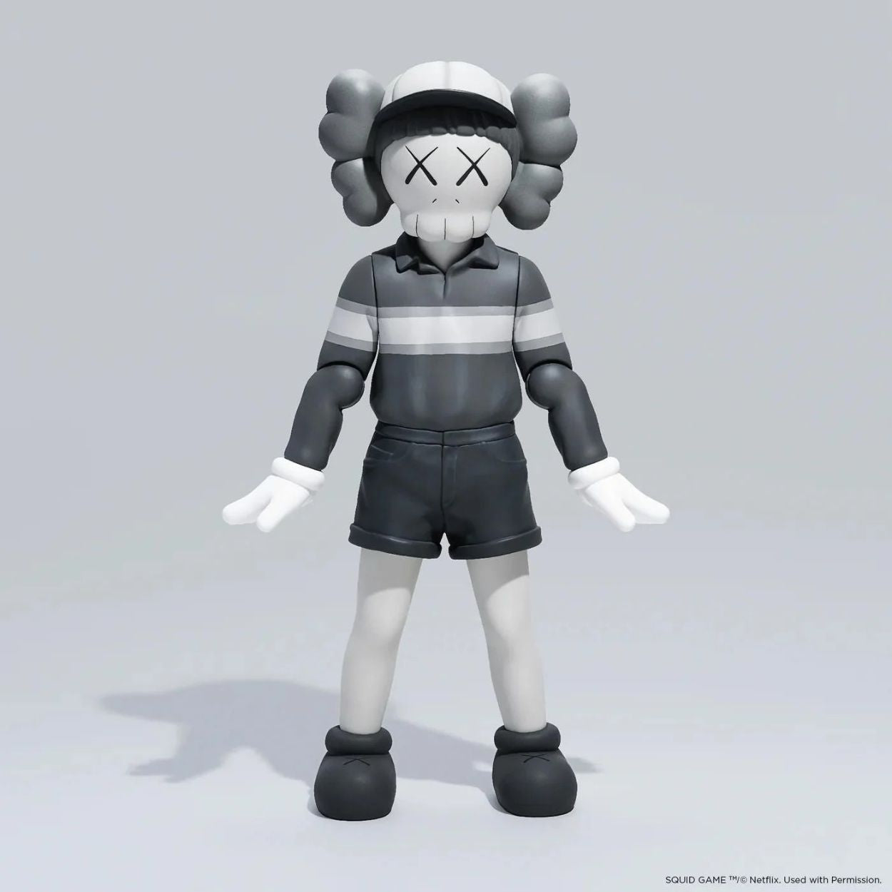KAWS x Squid Game Chul-Su (Mono version) 15" vinylová figurka