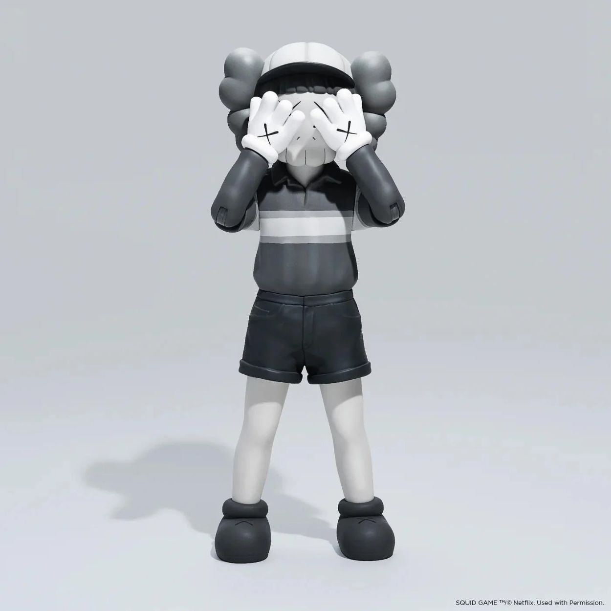 KAWS x Squid Game Chul-Su (Mono version) 15" vinylová figurka